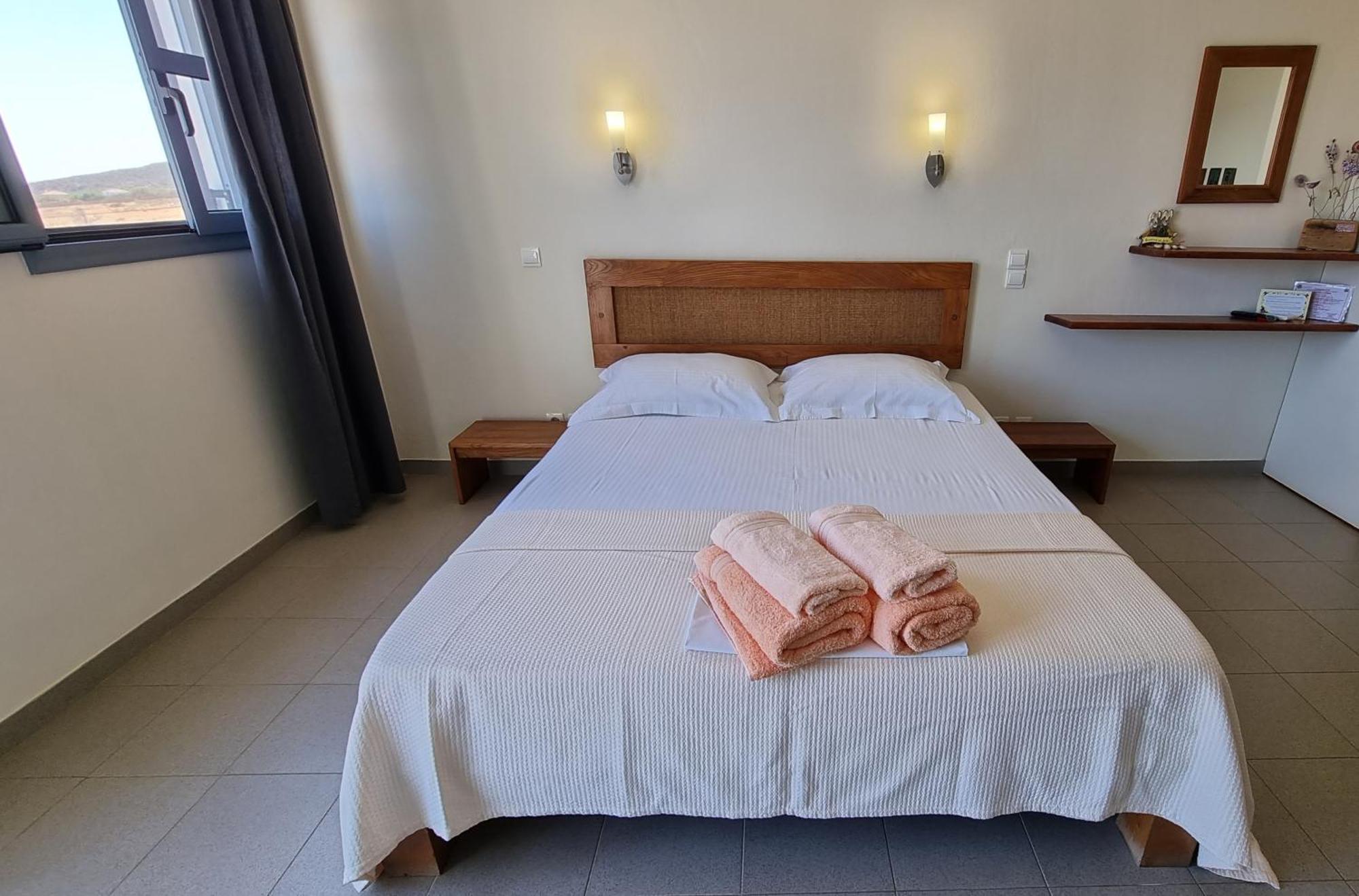 Domatia Me Thea Bed and Breakfast Ελαφόνησος Εξωτερικό φωτογραφία
